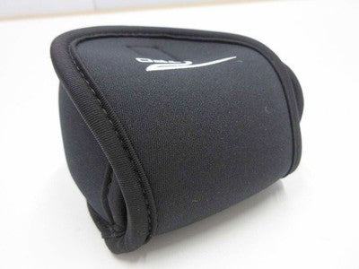 TEMPLE FORK FLY REEL CASE 7.5 CM IN HEIGHT, 7 CM IN WIDTH, AND 5.5 CM IN DEPTH.