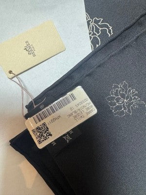 HERMES ROBE LEGER CARRE 90 SILK SCARF THEO DE GUELTZL GIFTS BLACK