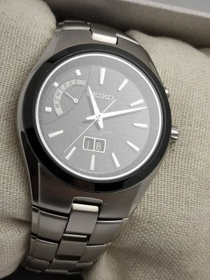 SEIKO SPIRIT SBTT003 8B43 TITANIUM RADIO SOLAR DAY DATE SAPPHIRE WATCH JAPAN