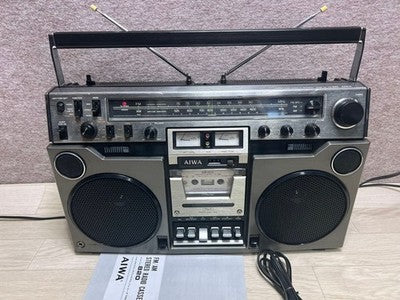 AIWA TPR-820 VINTAGE BOOMBOX STEREO CASSETTE RADIO FROM JAPAN TESTED WORKING