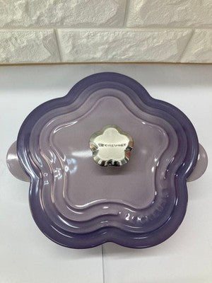 LE CREUSET FLOWER COLLECTION COCOTTE FLEUR 20CM BLUEBELL PURPLE 2.1L POT