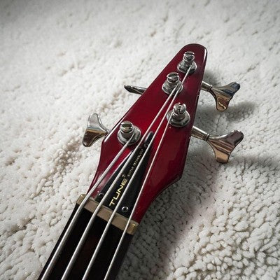TUNE BASS MANIAC TB-STANDARD ASH ELECTRIC BASS SEE-THROUGH RED