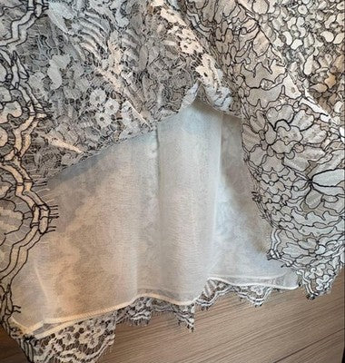 CHANEL LACE A-LINE SHEER SKIRT WHITE TONES WOMEN SIZE 36 MADE IN ITALY USED