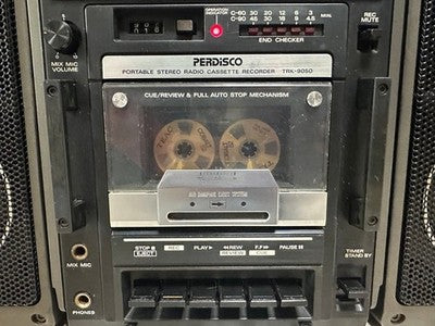 HITACHI TRK-9050 PERDISCO BOOMBOX SEPARABLE STEREO CASSETTE AS IS