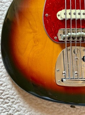 FENDER BASS VI ELECTRIC BASS GUITAR SUNBURST WITH SOFT CASE