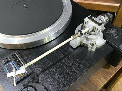 PIONEER PL-70L2 QUARTZ DIRECT DRIVE TURNTABLE S-SHAPED TONEARM