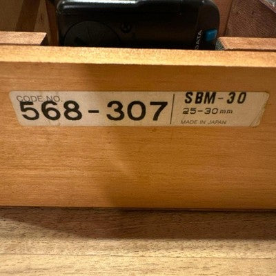 MITUTOYO BOREMATIC 568-307 SBM-30 THREE POINT DIGITAL BORE GAGE INNER MICROMETER