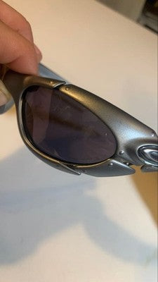 OAKLEY PLATE VINTAGE SUNGLASSES BLACK IRIDIUM LENSES DARK SILVER FRAME
