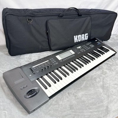 KORG TR61 SYNTHESIZER WORKSTATION 61-KEY W/ SOFT CASE FOR PARTS OR NOT WORKINGQ