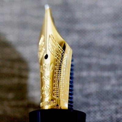 MONTBLANC VOLTAIRE WRITERS EDITION FOUNTAIN PEN 1995 18K M NIB SILVER VERMEIL JP