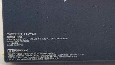 SONY WM-150 CASSETTE WALKMAN PORTABLE PLAYER WITH COVER FOR PARTS OR NOT WORKING