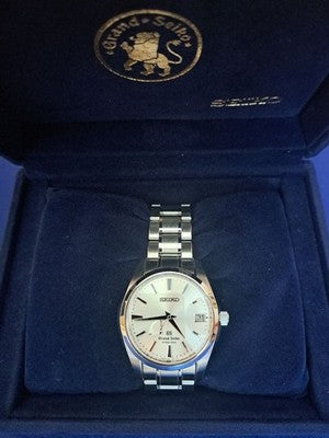GRAND SEIKO SBGA001 SPRING DRIVE MEN'S WRISTWATCH ROUND FACE JAPAN MADE SS BELT