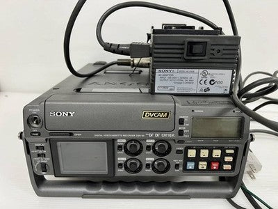 SONY DSR-50 DVCAM DIGITAL VIDEO CASSETTE RECORDER AC-DN2B ADAPTER USED