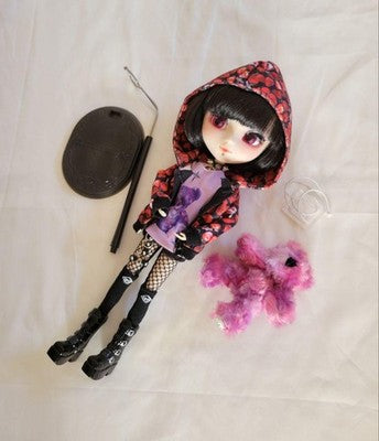 GROOVE PULLIP NOAN FROM TRAVAS TOKYO SKU P-244 2020 FASHION DOLL  NEAR MINT