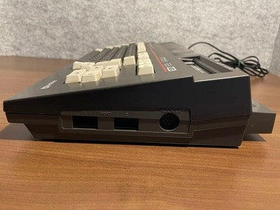TOSHIBA HX-21 MSX COMPUTER BOXED BOOTS VIDEO OK KEYBOARD TESTED AS IS VINTAGE