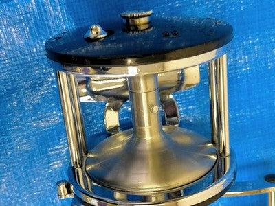 PENN LONGBACH65 DOUBLE-AXIS REEL GEAR RATIO: 1:2.5 BIG GAME FISHING MADE IN USA
