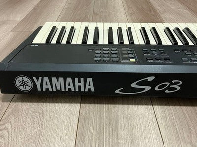 YAMAHA S03 BL 61-KEY SYNTHESIZER W/ AC ADAPTER MANUAL TESTED FROM JAPAN
