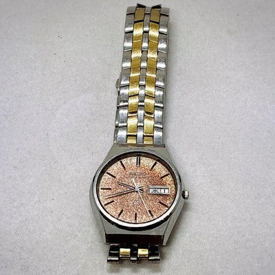 SEIKO GRAND QUARTZ 9943-8020 SNOWFLAKE PINK DIAL TWIN QUARTZ WATCH JAPAN RARE