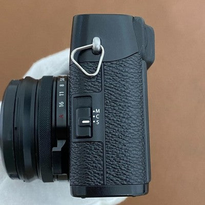 FUJIFILM X100F BLACK 24.3MP APS-C DIGITAL CAMERA HYBRID VIEWFINDER JAPAN