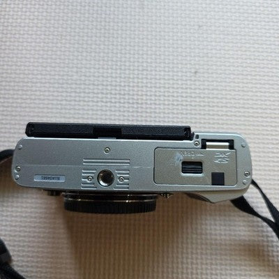 OLYMPUS PEN E-P7 DIGITAL CAMERA BODY SILVER WITH ACCESSORIES EXCELLENT+++++