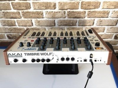AKAI TIMBRE WOLF ANALOG SYNTHESIZER 25-KEY KEYBOARD TESTED WORKING AS IS