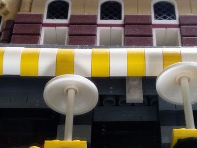 LEGO CREATOR EXPERT MODULAR BUILDINGS CAFÉ CORNER 10182 IN 2007 RETIRED USED