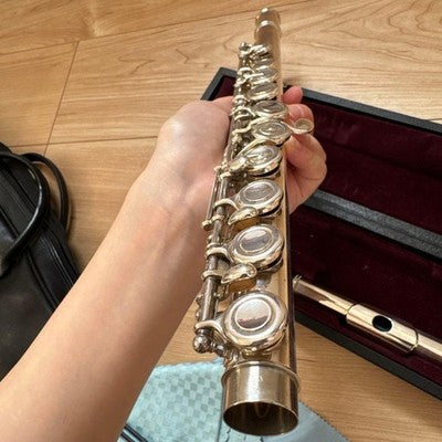 YAMAHA YFL-514 SILVER FLUTE W/HARDCASE YFL514 MADE IN JAPAN.