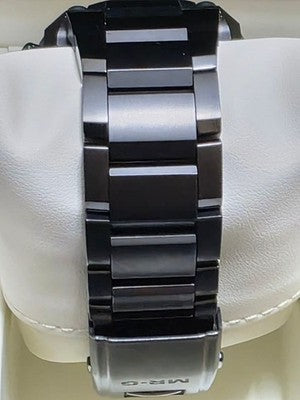 CASIO G-SHOCK MR-G MRG-B2000B-1AJR KACHIIRO TITANIUM SOLAR RADIO WATCH