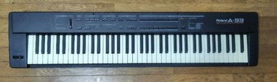 ROLAND A-33 MIDI KEYBOARD CONTROLLER 76 KEYS TESTED BATTERY WORKS PARTS