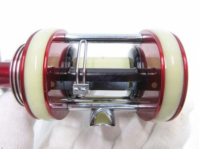 J.A.COXE BRONSON INVADER 26 BAITCASTING REEL MADE IN USA FISHING NEAR MINT