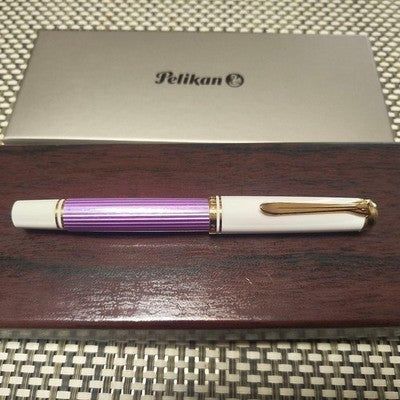 PELIKAN SOUVERAN M600 FOUNTAIN PEN WHITE VIOLET STRIPPED 14K FINE NIB W/BOX