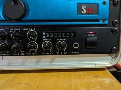 GUITAR RACK SYSTEM ROLAND GP-100 DIGITECH S200 KORG DTR-1 W/ 6U CASE FROM JAPAN