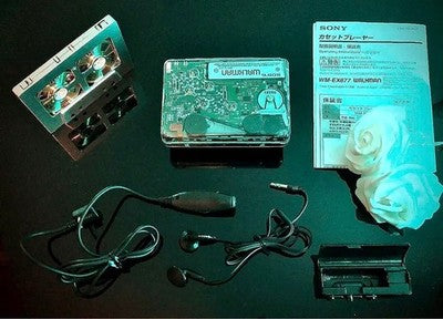 SONY WALKMAN WM-EX677 PORTABLE CASSETTE PLAYER VINTAGE MAINTENANCE FROM JAPAN