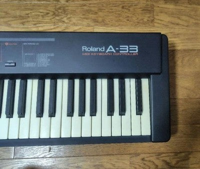 ROLAND A-33 MIDI KEYBOARD CONTROLLER 76 KEYS TESTED BATTERY WORKS PARTS