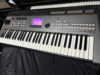 YAMAHA MM6 61-KEY SYNTHESIZER TESTED WORKING W/ ORIGINAL CASE ADAPTER JAPAN