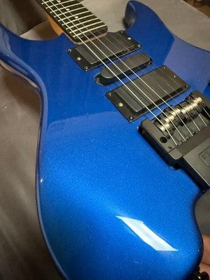 STEINBERGER SPIRIT HEADLESS ELECTRIC GUITAR REPAINTED USED