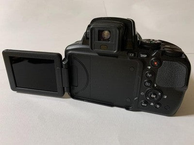 NIKON COOLPIX P900 83X OPTICAL ZOOM DIGITAL CAMERA, FULLY WORKING GOOD USED