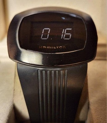 HAMILTON PULSOMATIC AUTOMATIC DIGITAL JAZZMASTER SWISS WATCH 48MM VINTAGE