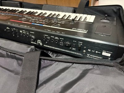 ROLAND JUNO-STAGE 76 KEY SYNTHESIZER KEYBOARD W/ CASE PEDALS AC ADAPTER JP