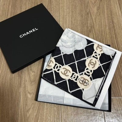 CHANEL CAMELLIA FLORAL SILK SCARF BLACK WHITE 90×90CM WITH BOX