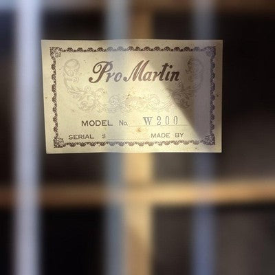 MARTIN W-200 PRO VERTICAL LOGO ACOUSTIC GUITAR VINTAGE WITH HARD CASE