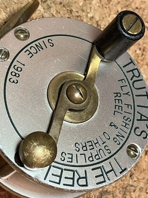 TRUTTA AM-1 FLY REEL GREEN LOGO SILVER RARE EXCELLENT FROM JAPAN