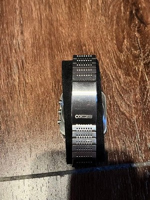 SEIKO DEAD STOCK DPZ010 C153-5011 CALCULATOR DIGITAL  FOR PARTS OR NOT WORKING