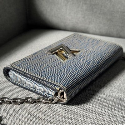 LOUIS VUITTON EPI TWIST CHAIN WALLET M61036 BLUE DENIM SHOULDER BAG CLUTCH LV