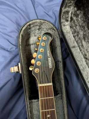 YAMAHA APX-10CS ACOUSTIC ELECTRIC GUITAR SUNBURST WITH HARD CASE　AS IS