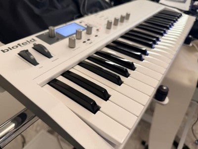 WALDORF BLOFELD KEYBOARD 49-KEY EXCELLENT TESTED W/ BOX POWER CABLE