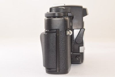 LEICA R6.2 BODY BLACK FILM SLR CAMERA MECHANICAL SHUTTER FOR PARTS NOT WORKING