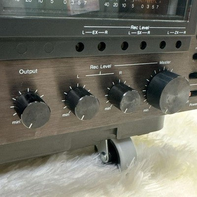 NAKAMICHI 670ZX 3-HEAD AUTO AZIMUTH CASSETTE DECK PLAYER 100V 50/60HZ JAPAN