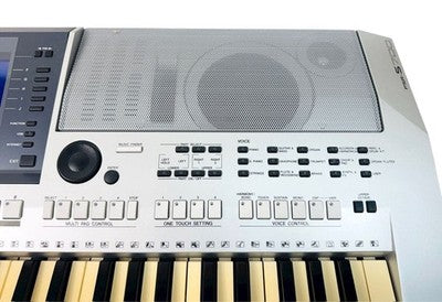 YAMAHA PSR-S700 61-KEY KEYBOARD SYNTHESIZER SERVICED WORKING WITH CASE