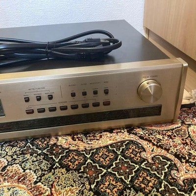 ACCUPHASE T-105 FM TUNER QUARTZ LOCK SYNTHESIZER VINTAGE HIFI JAPAN